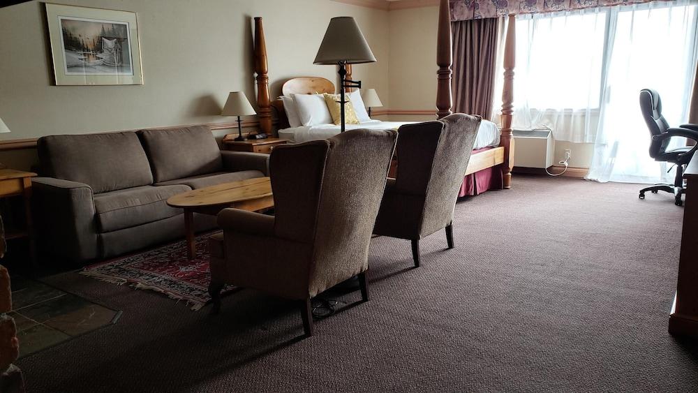 Ramada By Wyndham Pinewood Park Resort North Bay Esterno foto