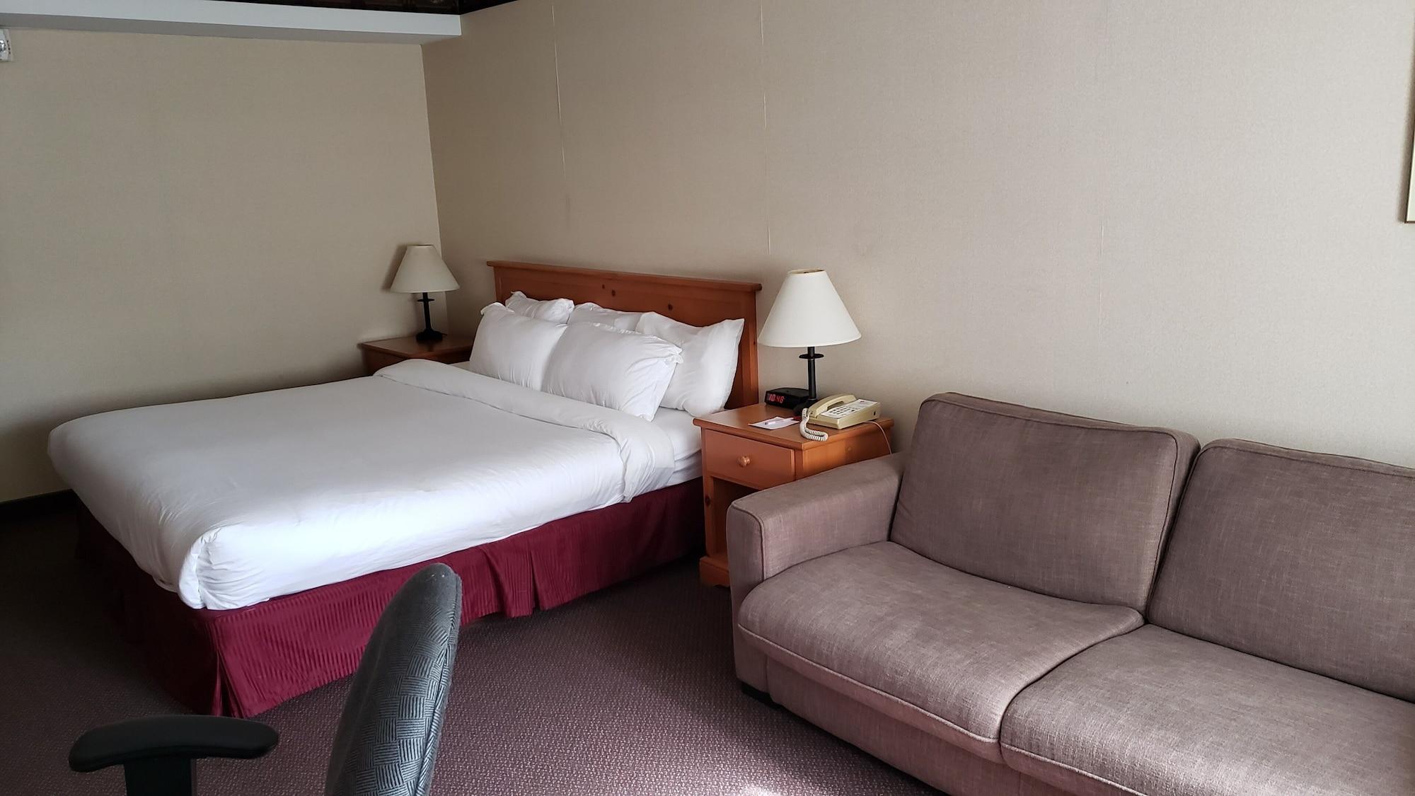Ramada By Wyndham Pinewood Park Resort North Bay Esterno foto