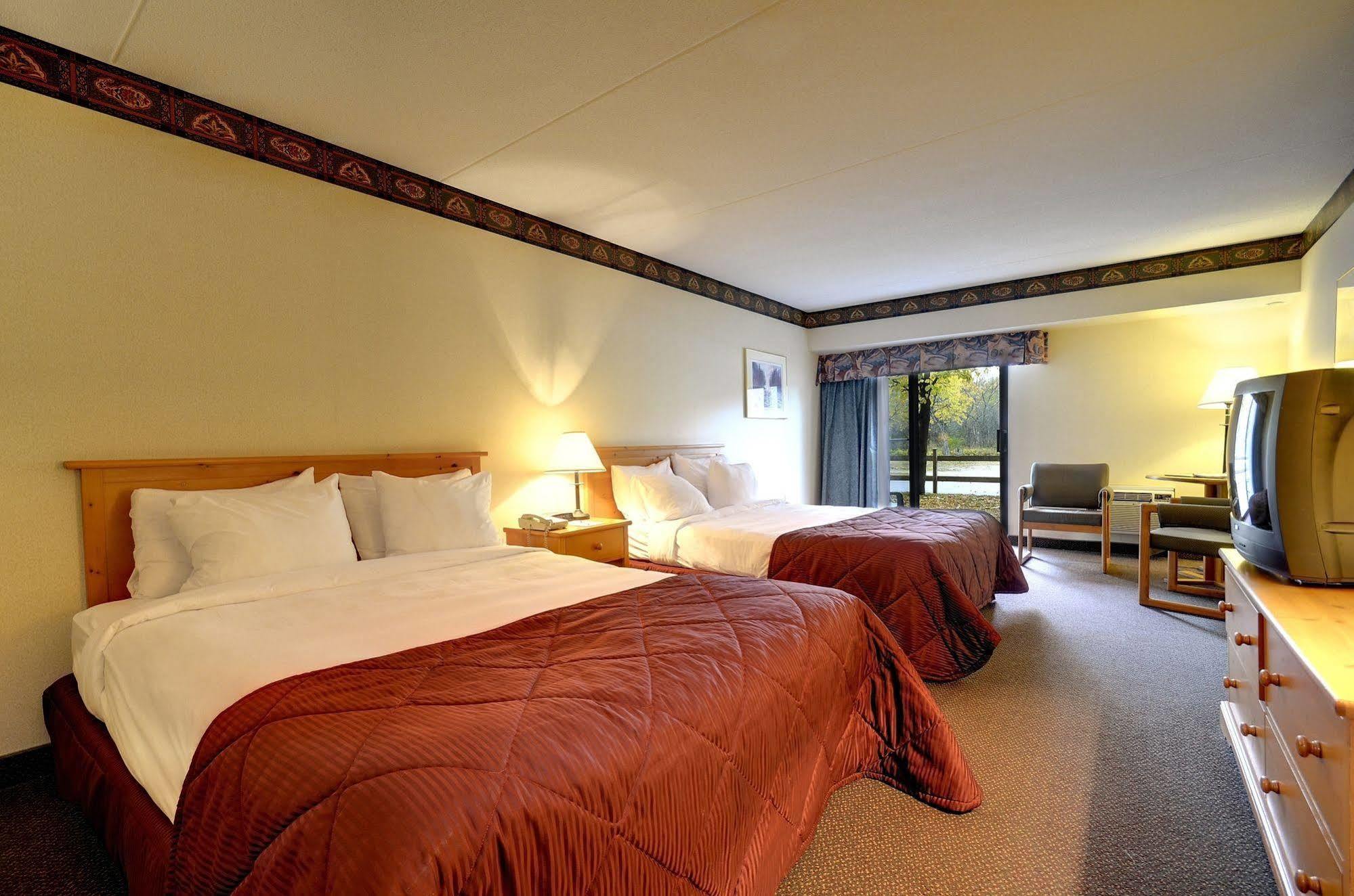Ramada By Wyndham Pinewood Park Resort North Bay Camera foto