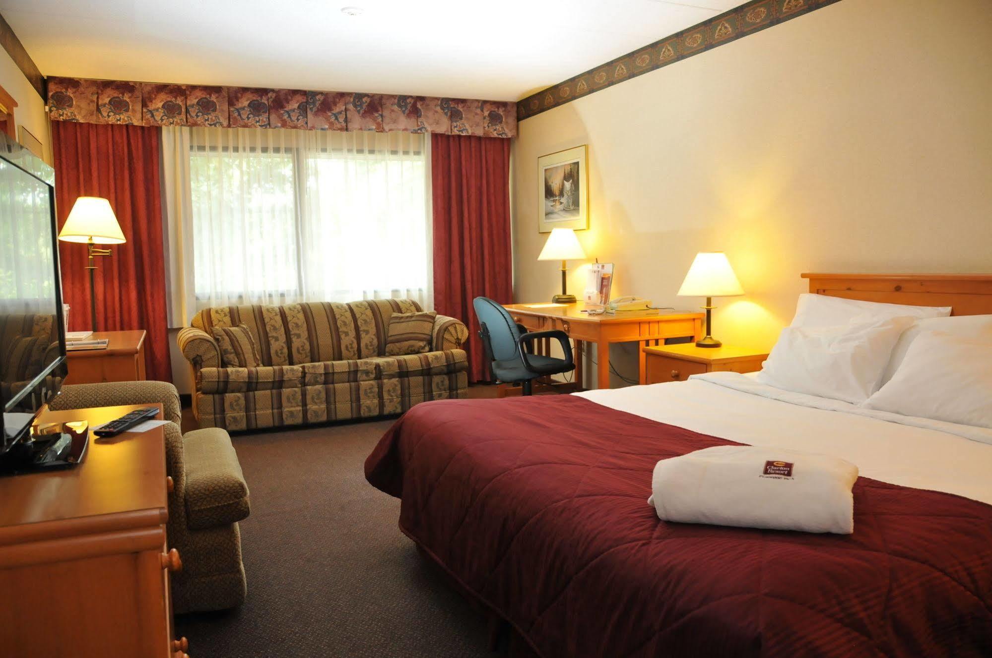 Ramada By Wyndham Pinewood Park Resort North Bay Esterno foto