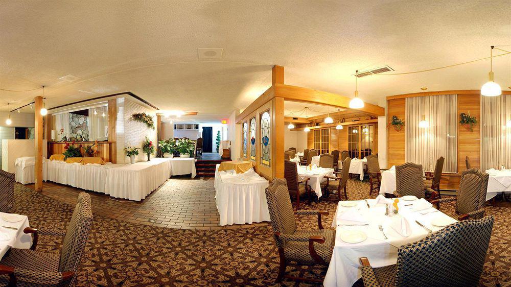 Ramada By Wyndham Pinewood Park Resort North Bay Esterno foto